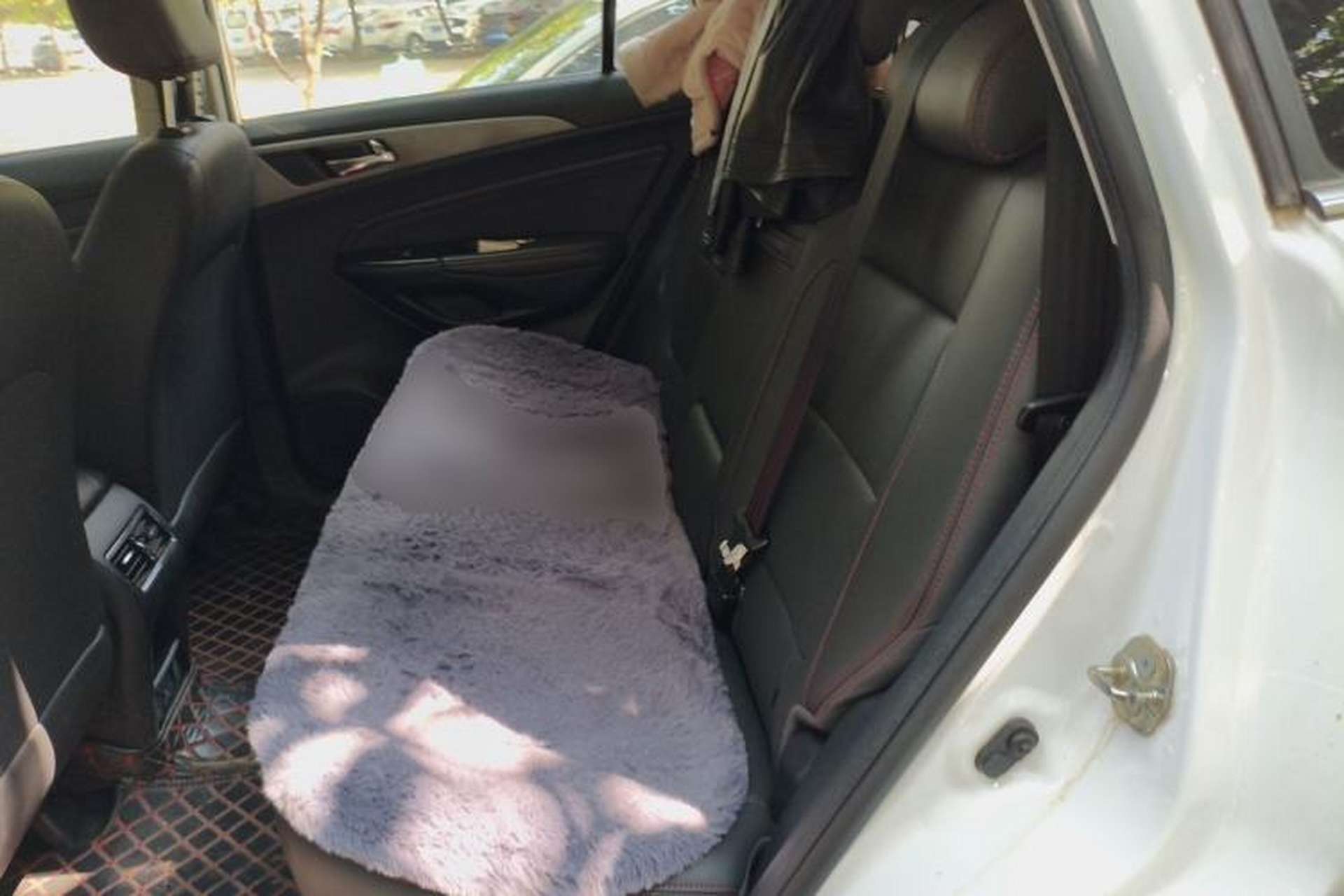 Used CHANGAN CS75 2017 Shangkui Edition 1.5T Automatic Fengxiang Model Left Rear Seat