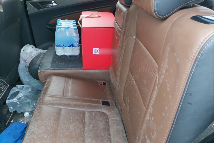 Used CHANGAN CS75 2017 Shangkui Edition 1.5T Automatic Fengxiang Model Left Rear Seat