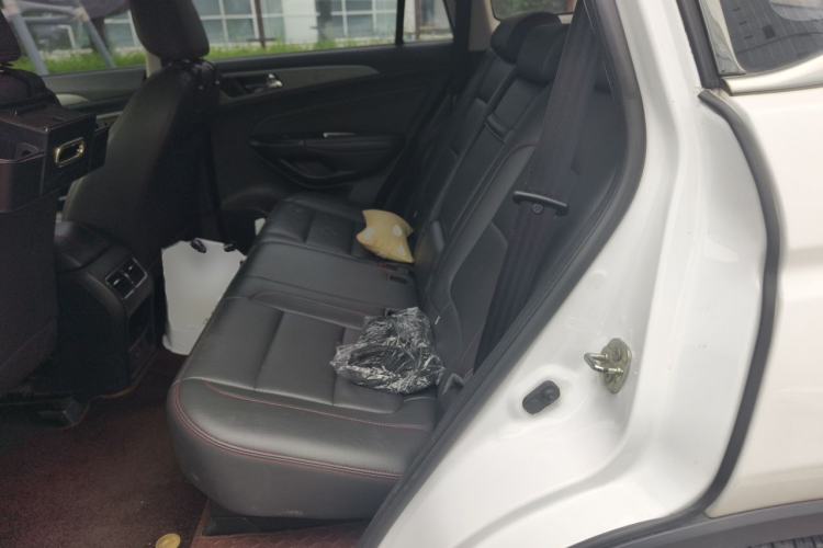 Used CHANGAN CS75 2017 Shangkui Edition 1.5T Automatic Fengxiang Model Left Rear Seat
