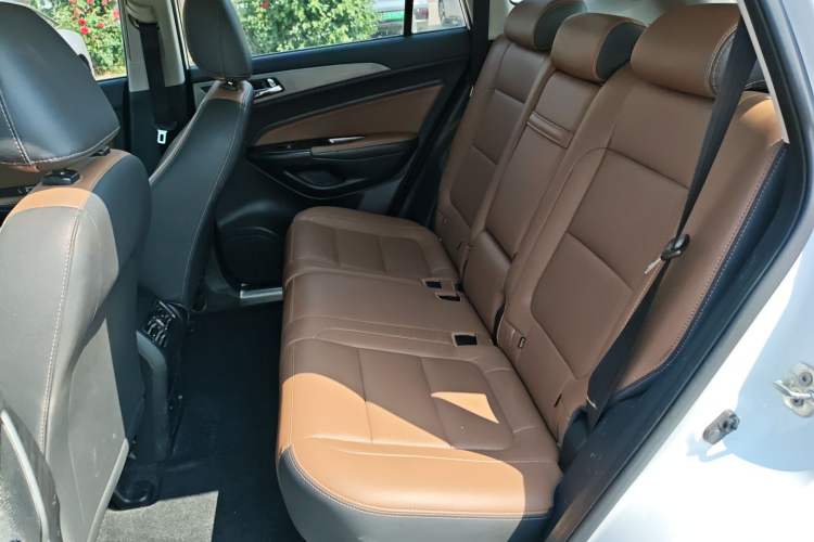 Used CHANGAN CS75 2017 Shangkui Edition 1.5T Automatic Fengxiang Model Left Rear Seat