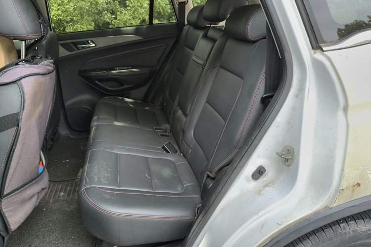 Used CHANGAN CS75 2017 Shangku Edition 1.5T Manual ZhiXiang Model Left Rear Seat