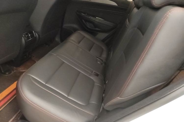 Used CHANGAN CS75 2017 Shangkui Edition 1.5T Automatic Fengxiang Model Left Rear Seat