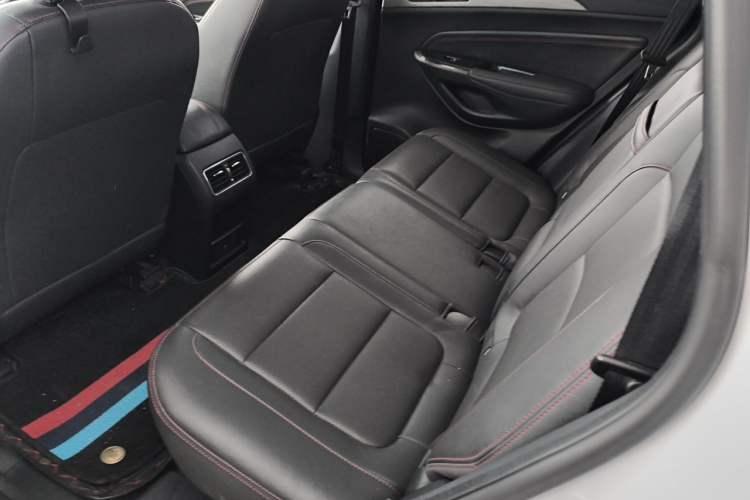 Used CHANGAN CS75 2017 Shangkui Edition 1.5T Automatic Fengxiang Model Left Rear Seat