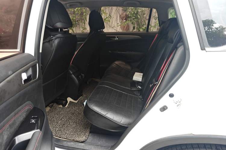 Used CHANGAN CS75 2017 Shangkui Edition 1.5T Automatic Fengxiang Model Left Rear Seat