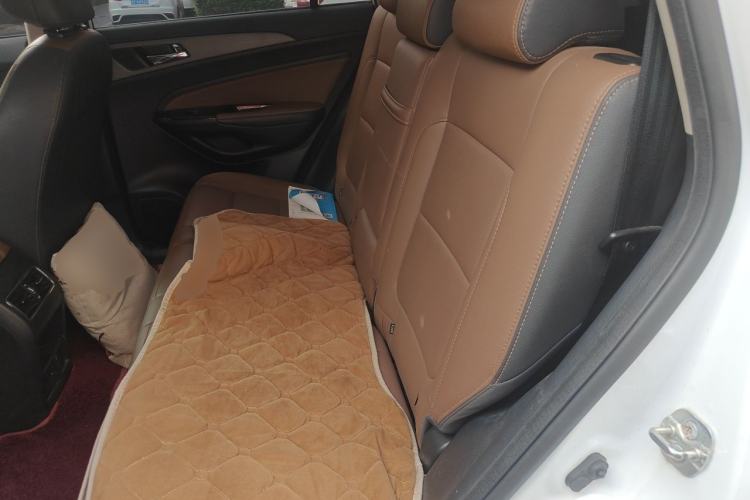 Used CHANGAN CS75 2017 Shangku Edition 1.5T Manual ZhiXiang Model Left Rear Seat