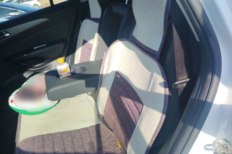 Used CHANGAN CS75 2017 Shangku Edition 1.5T Manual ZhiXiang Model Left Rear Seat