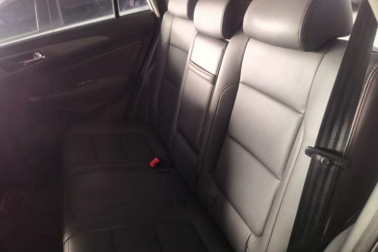 Used CHANGAN CS75 2017 Shangkui Edition 1.8T Automatic All-Wheel-Drive Elite Model Left Rear Seat