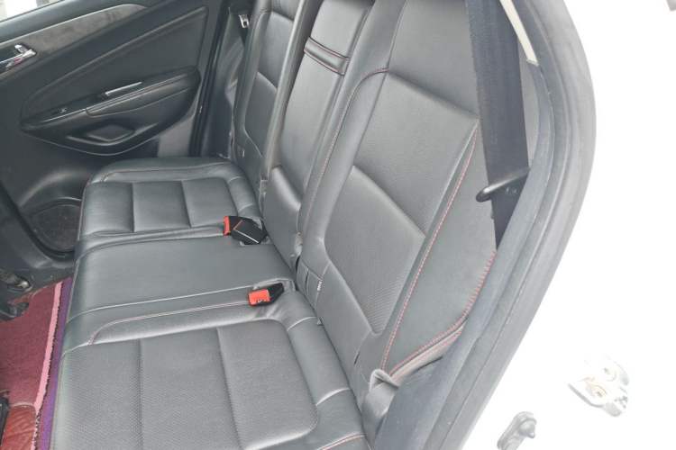 Used CHANGAN CS75 2017 Shangku Edition 1.5T Manual ZhiXiang Model Left Rear Seat