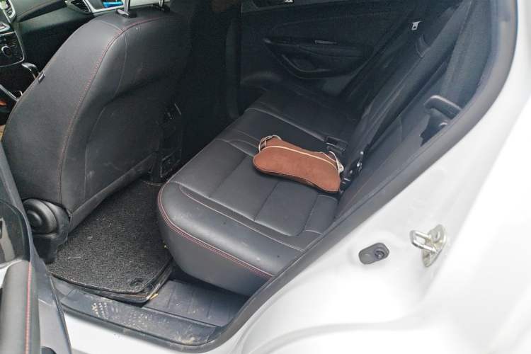 Used CHANGAN CS75 2017 Shangkui Edition 1.5T Automatic Fengyue Model Left Rear Seat