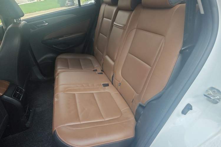 Used CHANGAN CS75 2017 Shangku Edition 1.5T Manual ZhiXiang Model Left Rear Seat