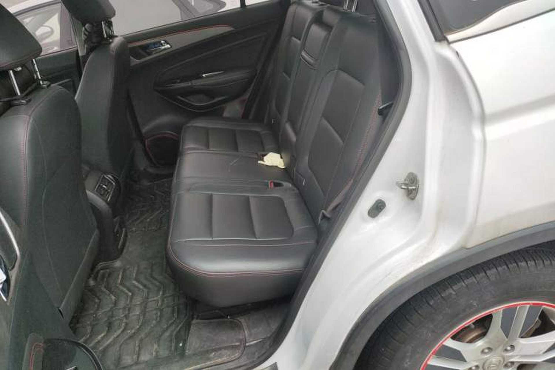 Used CHANGAN CS75 2017 Shangkui Edition 1.5T Automatic Fengxiang Model Left Rear Seat