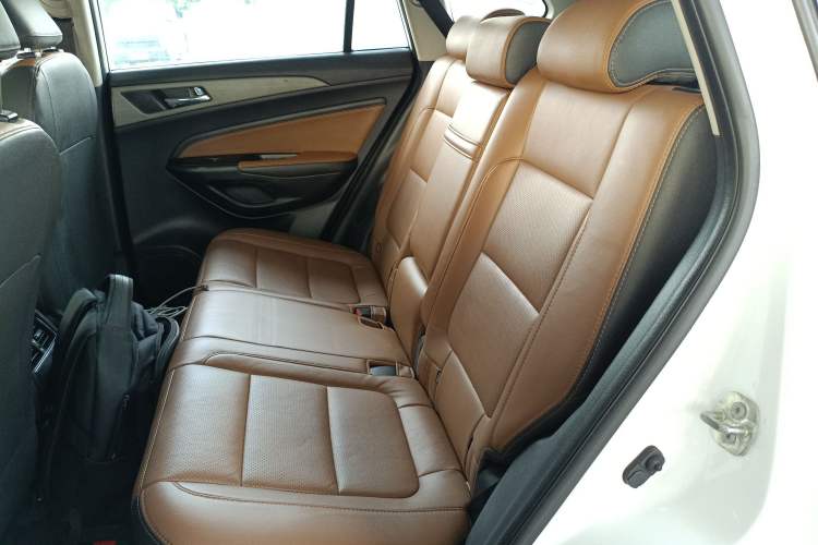 Used CHANGAN CS75 2017 Shangkui Edition 1.5T Automatic Fengxiang Model Left Rear Seat