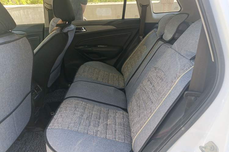 Used CHANGAN CS75 2017 Shangkui Edition 1.5T Manual Fengxiang Model Left Rear Seat