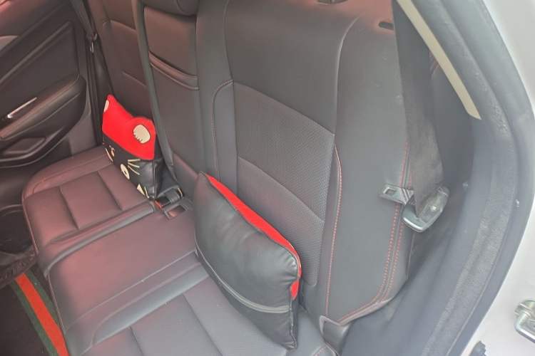 Used CHANGAN CS75 2017 Shangkui Edition 1.5T Automatic Fengxiang Model Left Rear Seat