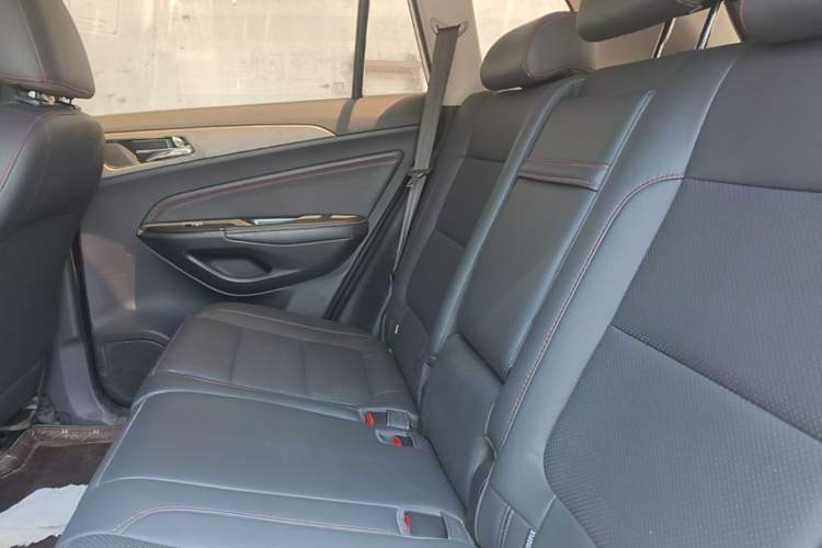 Used CHANGAN CS75 2017 Shangkui Edition 1.5T Automatic Fengyue Model Left Rear Seat
