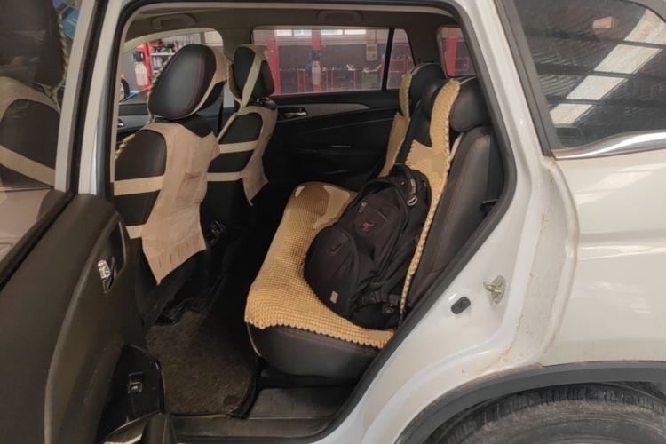 Used CHANGAN CS75 2017 Shangkui Edition 1.5T Automatic Fengxiang Model Left Rear Seat