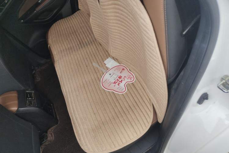Used CHANGAN CS75 2017 Shangkui Edition 1.8T Automatic All-Wheel-Drive Luxury Model Left Rear Seat