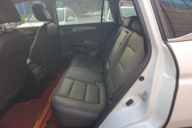 Used CHANGAN CS75 2017 Shangku Edition 1.5T Manual ZhiXiang Model Left Rear Seat
