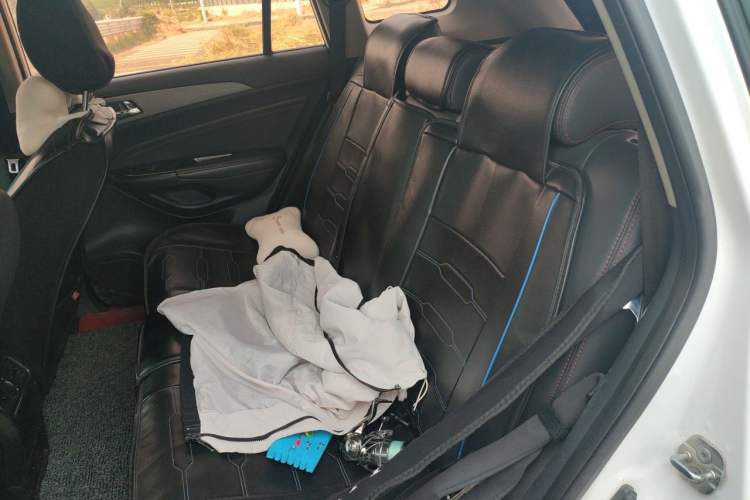 Used CHANGAN CS75 2017 Shangkui Edition 1.5T Manual Fengxiang Model Left Rear Seat
