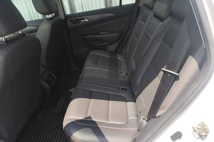 Used CHANGAN CS75 2017 Shangkui Edition 1.5T Automatic Fengxiang Model Left Rear Seat