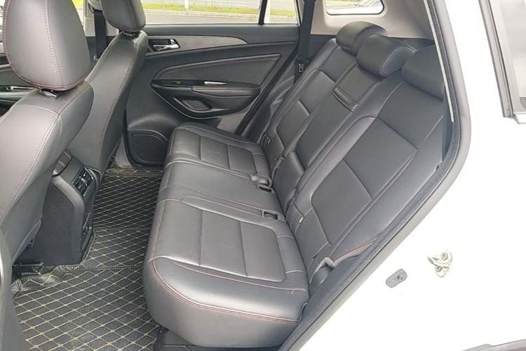 Used CHANGAN CS75 2017 Shangkui Edition 1.5T Automatic Fengxiang Model Left Rear Seat