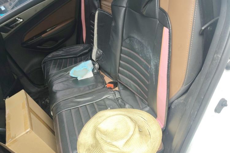 Used CHANGAN CS75 2017 Shangkui Edition 1.5T Automatic Fengxiang Model Left Rear Seat