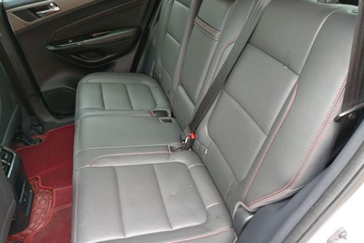Used CHANGAN CS75 2017 Shangku Edition 1.5T Manual ZhiXiang Model Left Rear Seat