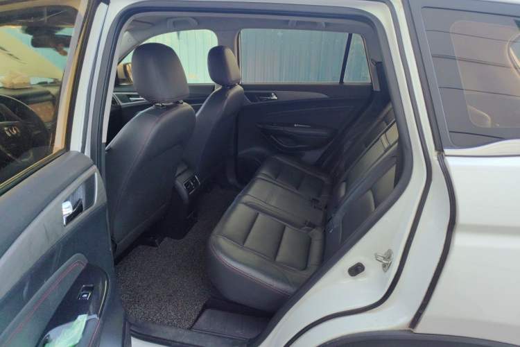 Used CHANGAN CS75 2017 Shangkui Edition 1.5T Manual Fengxiang Model Left Rear Seat