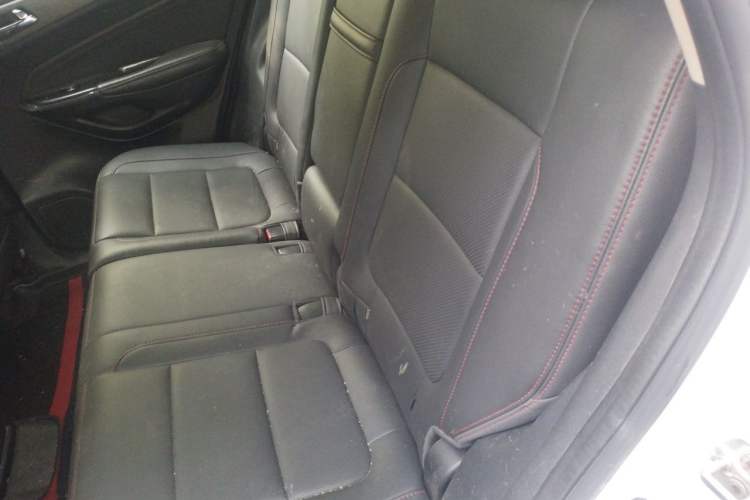 Used CHANGAN CS75 2017 Shangkui Edition 1.5T Manual Enjoyment Model Left Rear Seat