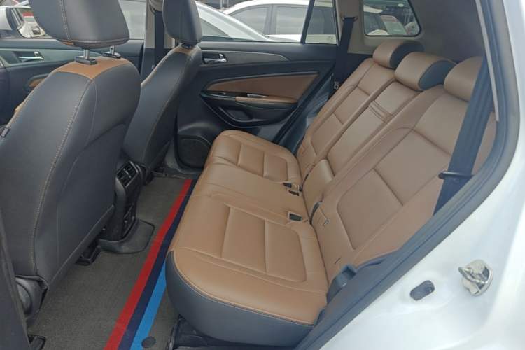 Used CHANGAN CS75 2017 Shangkui Edition 1.5T Automatic Fengxiang Model Left Rear Seat