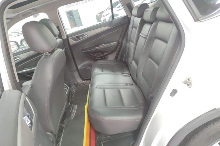 Used CHANGAN CS75 2017 Shangkui Edition 1.5T Automatic Fengxiang Model Left Rear Seat