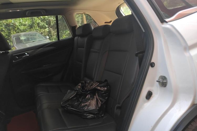 Used CHANGAN CS75 2017 Shangkui Edition 1.5T Automatic Fengxiang Model Left Rear Seat
