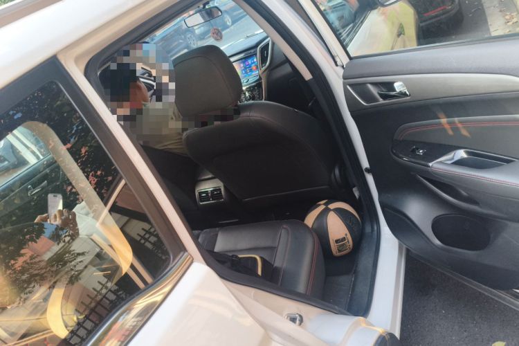 Used CHANGAN CS75 2017 Shangkui Edition 1.5T Automatic Fengxiang Model Left Rear Seat