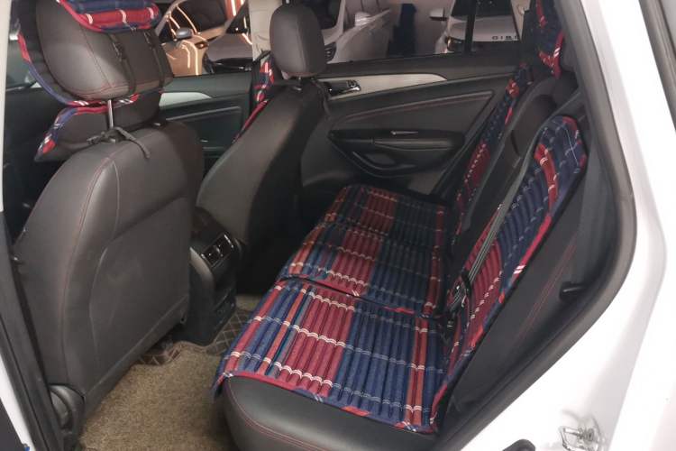 Used CHANGAN CS75 2017 Shangkui Edition 1.5T Automatic Fengxiang Model Left Rear Seat