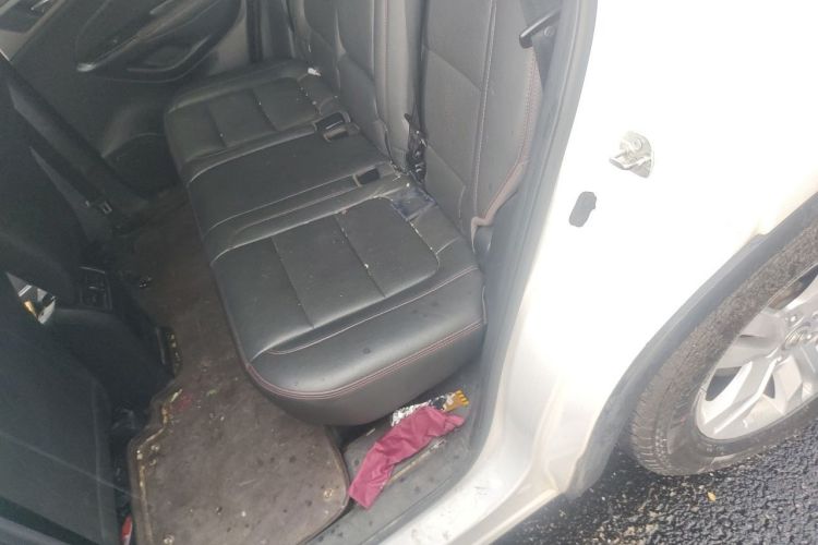 Used CHANGAN CS75 2017 Shangkui Edition 1.5T Automatic Fengxiang Model Left Rear Seat