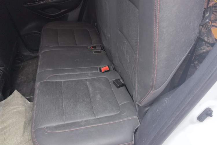 Used CHANGAN CS75 2017 Shangku Edition 1.5T Manual ZhiXiang Model Left Rear Seat