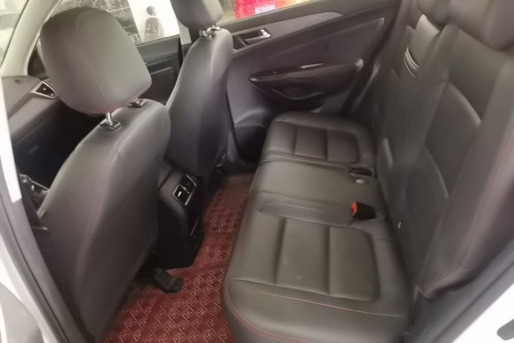Used CHANGAN CS75 2017 Shangkui Edition 1.8T Automatic All-Wheel-Drive Luxury Model Left Rear Seat