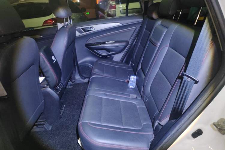 Used CHANGAN CS75 2017 Shangkui Edition 1.8T Automatic All-Wheel-Drive Luxury Model Left Rear Seat