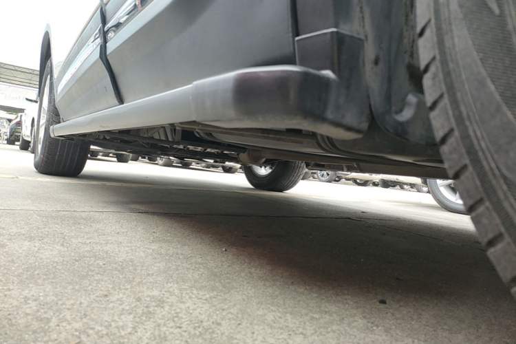 Used CHANGAN CS75 2017 Shangkui Edition 1.5T Automatic Fengxiang Model Left Side Sill