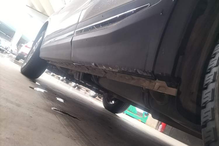 Used CHANGAN CS75 2017 Shangkui Edition 1.5T Manual Fengxiang Model Left Side Sill