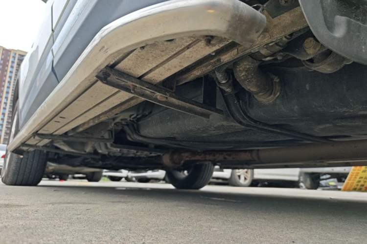 Used CHANGAN CS75 2017 Shangkui Edition 1.5T Automatic Fengxiang Model Left Side Sill