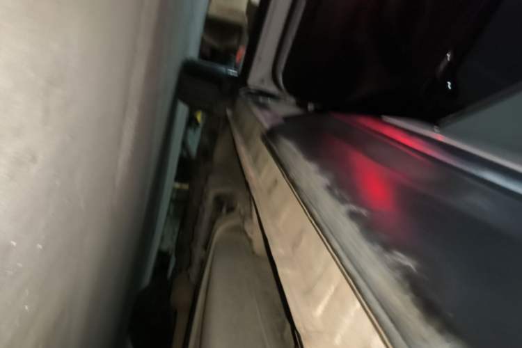 Used CHANGAN CS75 2017 Shangkui Edition 1.5T Manual Fengxiang Model Left Side Sill
