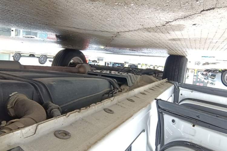 Used CHANGAN CS75 2017 Shangkui Edition 1.5T Automatic Fengxiang Model Left Side Sill