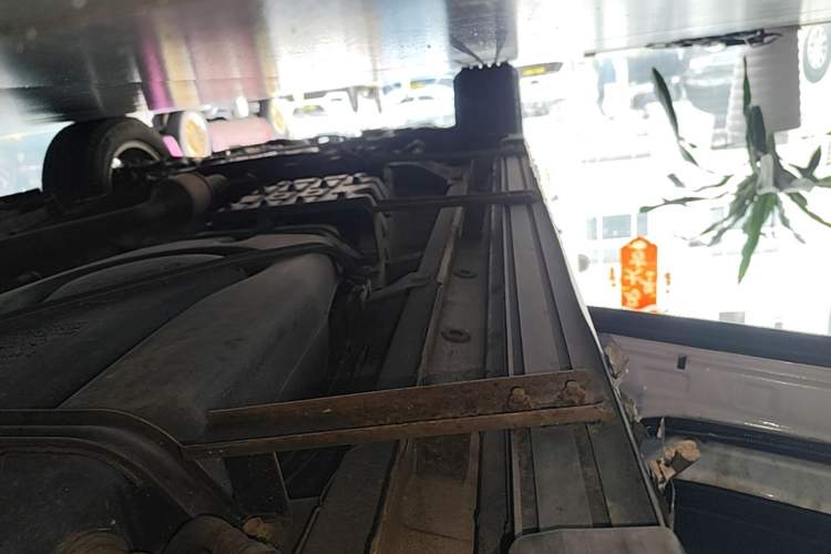 Used CHANGAN CS75 2017 Shangkui Edition 1.5T Automatic Fengxiang Model Left Side Sill