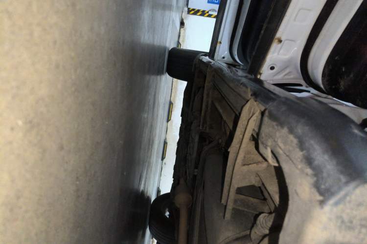 Used CHANGAN CS75 2017 Shangku Edition 1.5T Manual ZhiXiang Model Left Side Sill