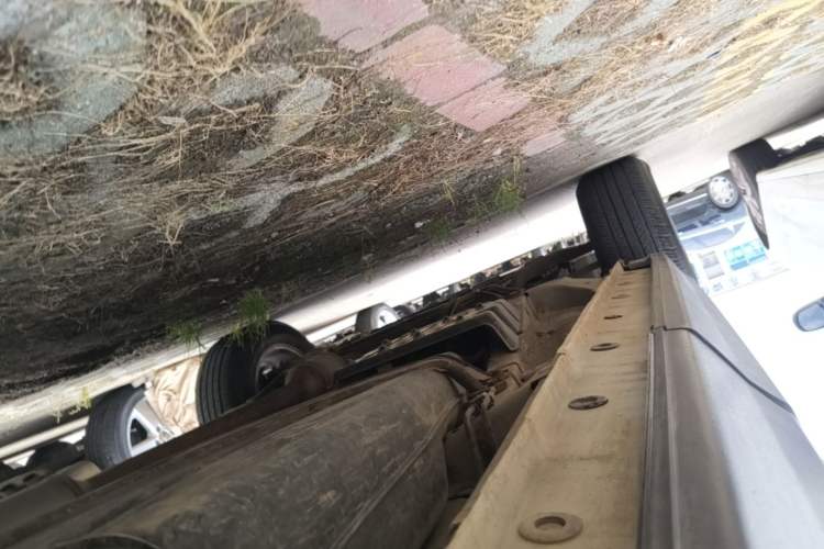 Used CHANGAN CS75 2017 Shangkui Edition 1.5T Manual Fengxiang Model Left Side Sill