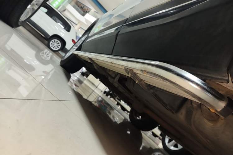 Used CHANGAN CS75 2017 Shangkui Edition 1.5T Manual Fengxiang Model Left Side Sill