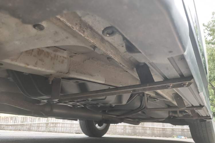 Used CHANGAN CS75 2017 Shangkui Edition 1.5T Automatic Fengxiang Model Left Side Sill