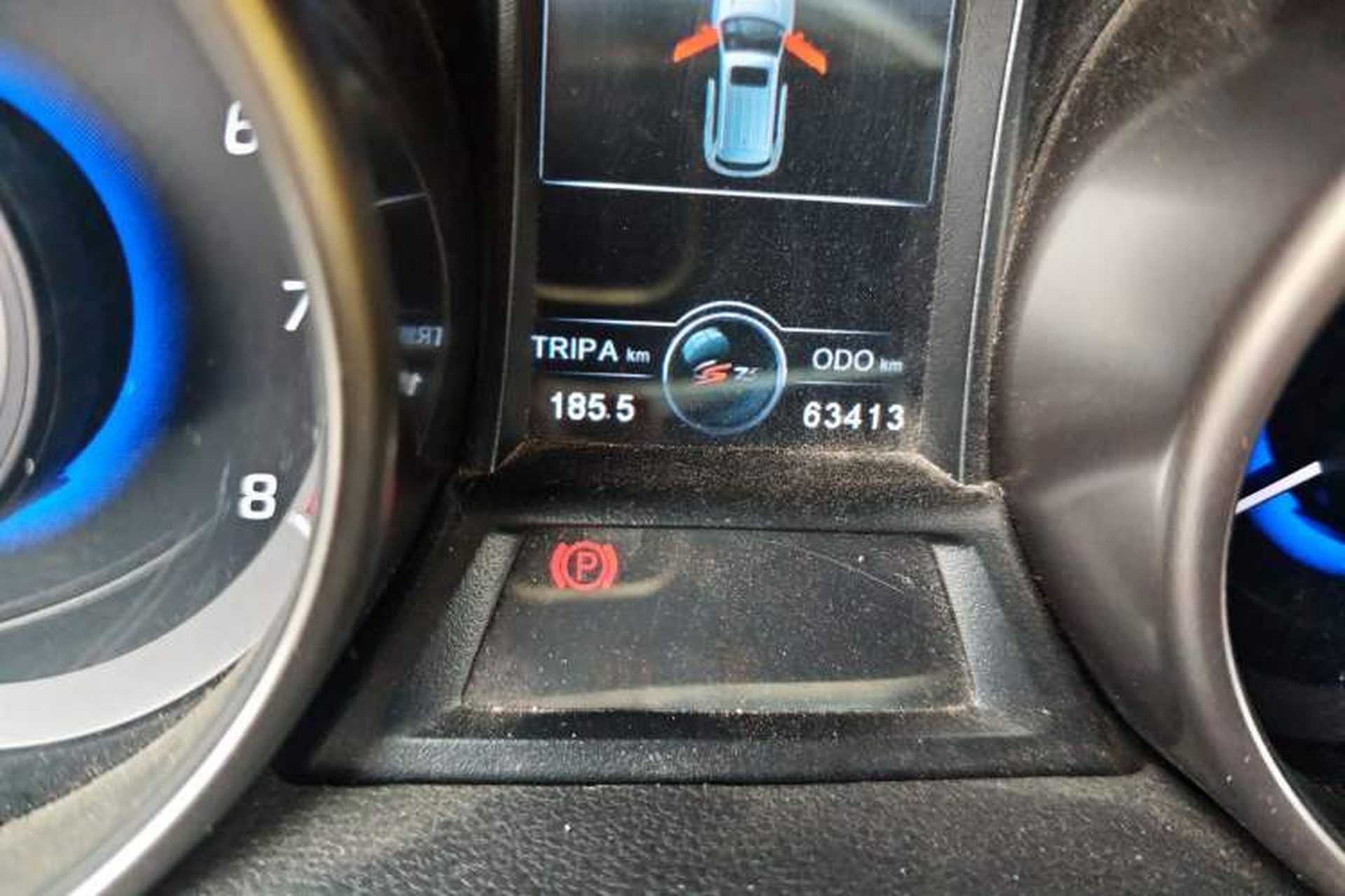 Used CHANGAN CS75 2017 Shangkui Edition 1.5T Manual Fengxiang Model Odometer Close Up