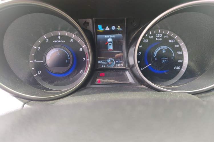 Used CHANGAN CS75 2017 Shangkui Edition 1.5T Manual Fengxiang Model Odometer Close Up